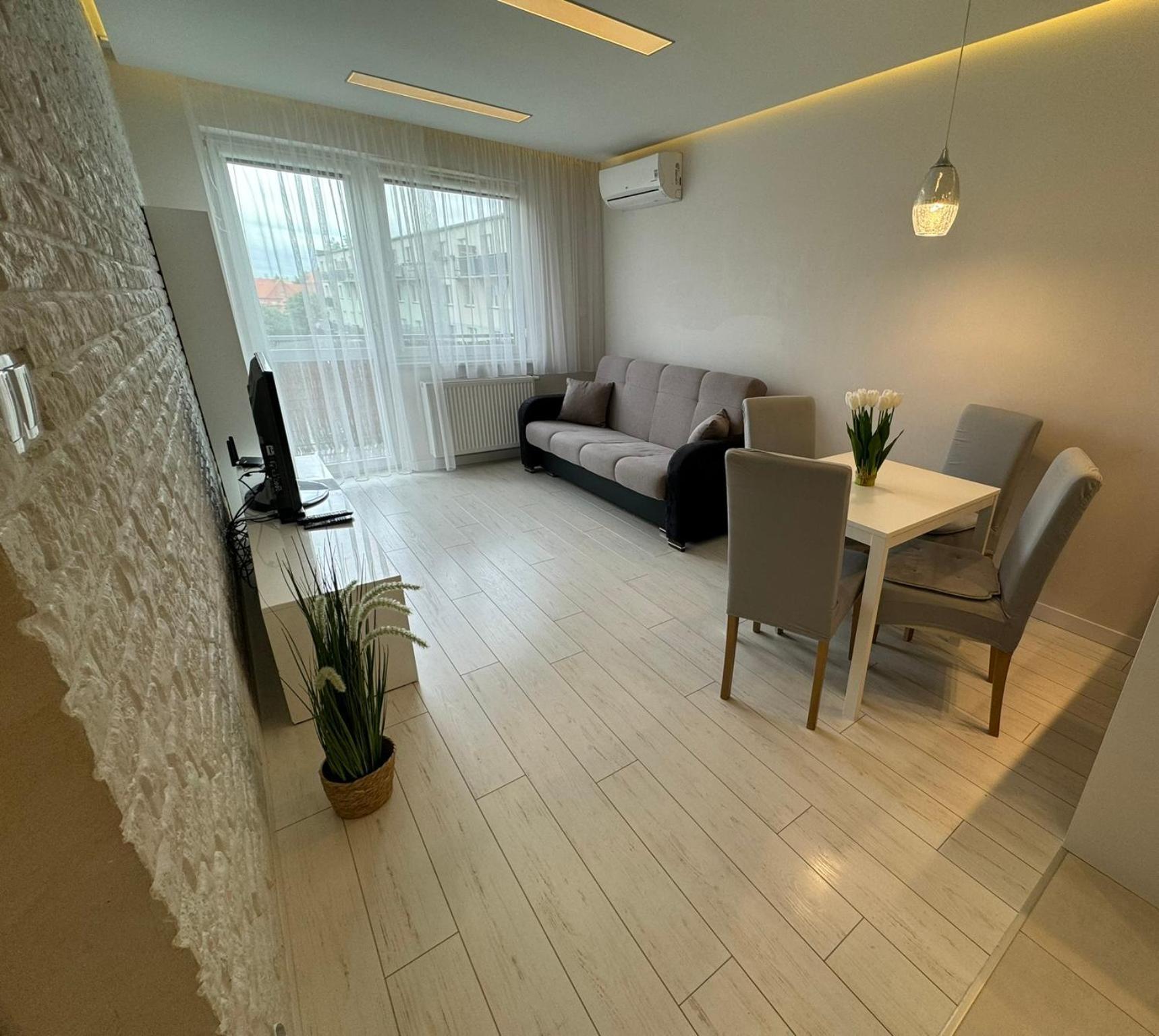 Bozki Apartament Kętrzyn Kültér fotó